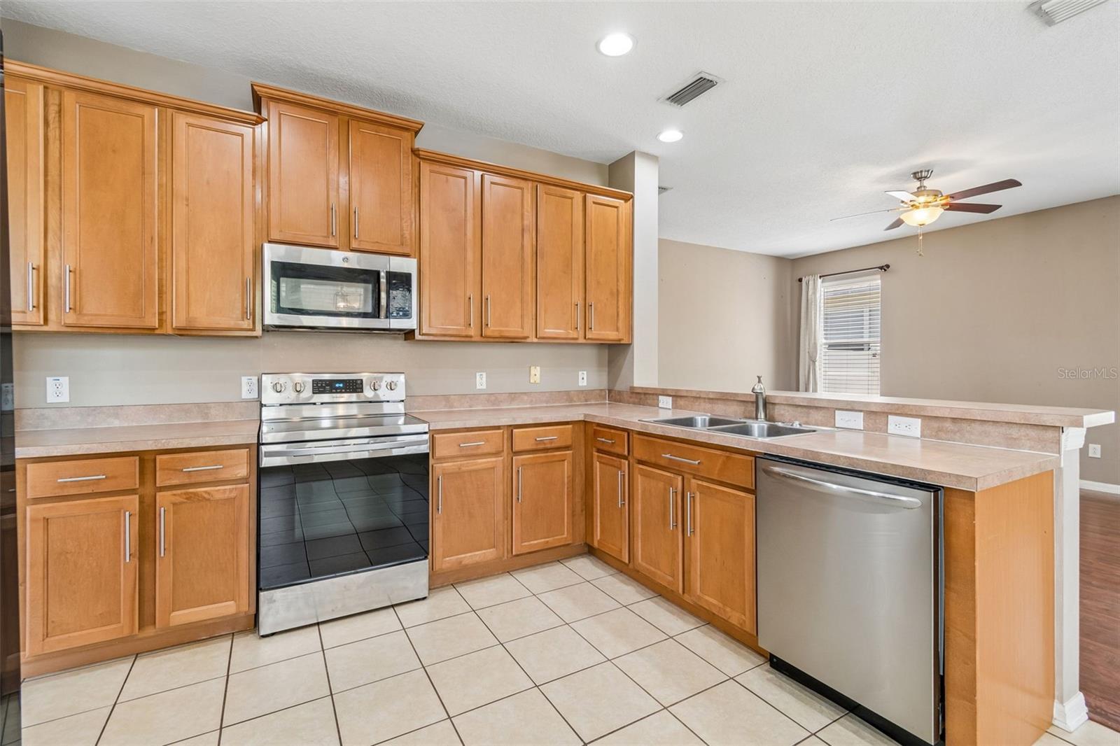 PARKWAY CENTER SINGLE FAMILY P - Residential