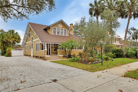 A home in DELAND