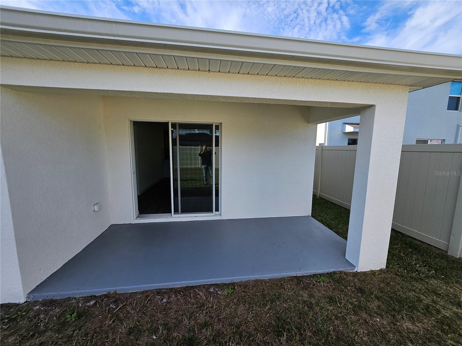 TWO RIVERS - Residential Lease