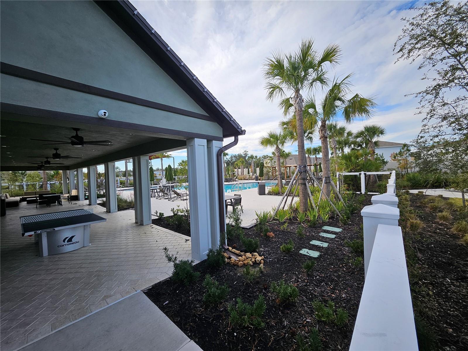 TWO RIVERS - Residential Lease