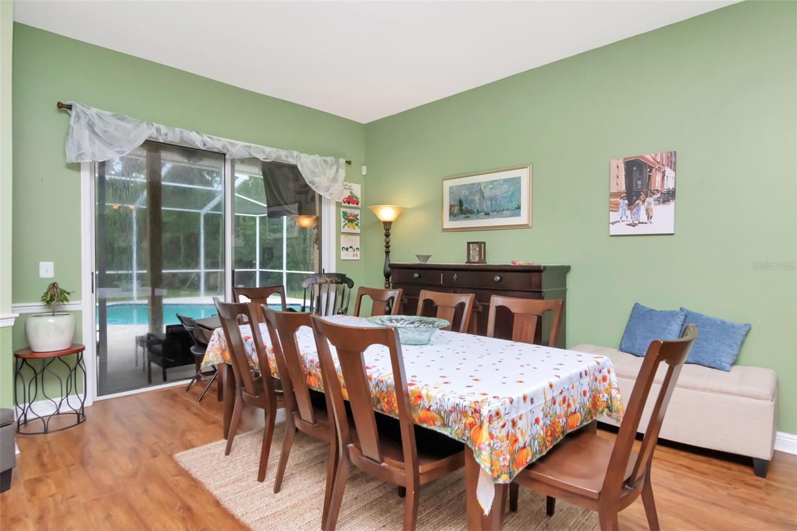 5622 GLENCREST BOULEVARD