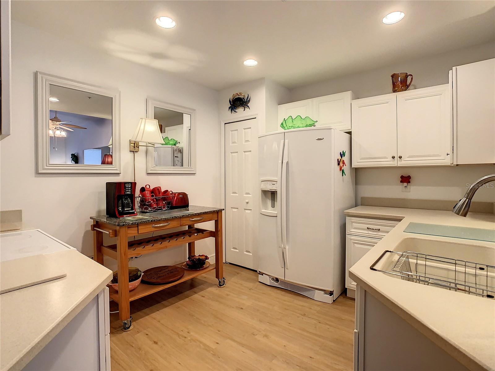 SPRING PARK TERRACES CONDO PH 12 - Residential Lease
