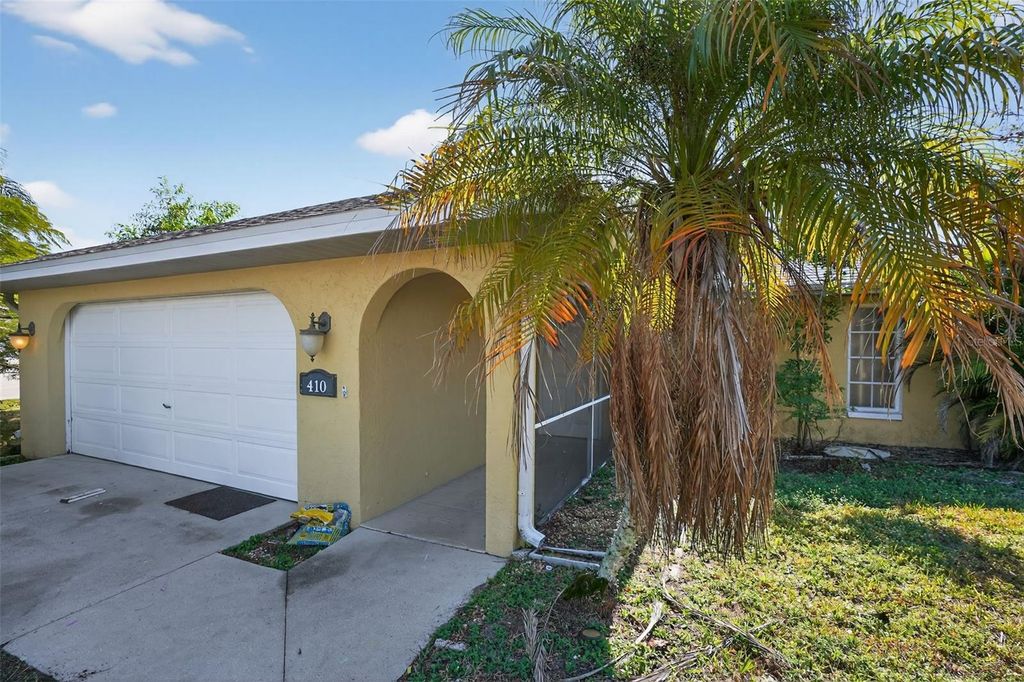 Photo of 410 SE 2nd Street, Cape Coral, FL 33990 (MLS # A4677606)