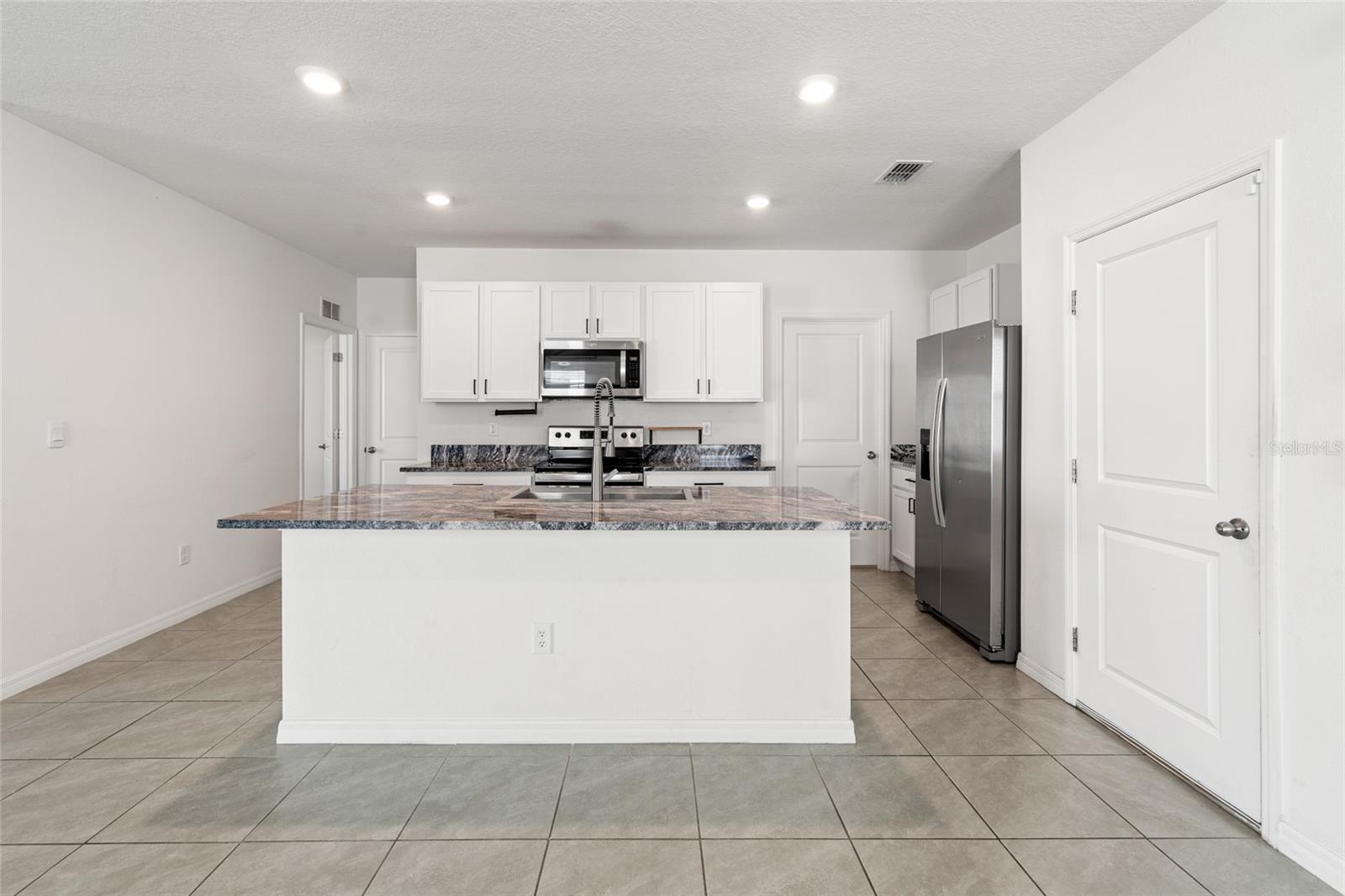 AVALON PARK WEST PH 3 - Residential