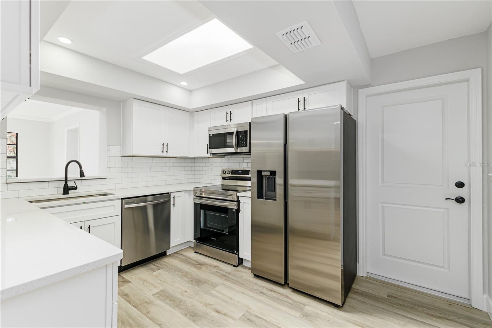 527 PRINCESS PLACE