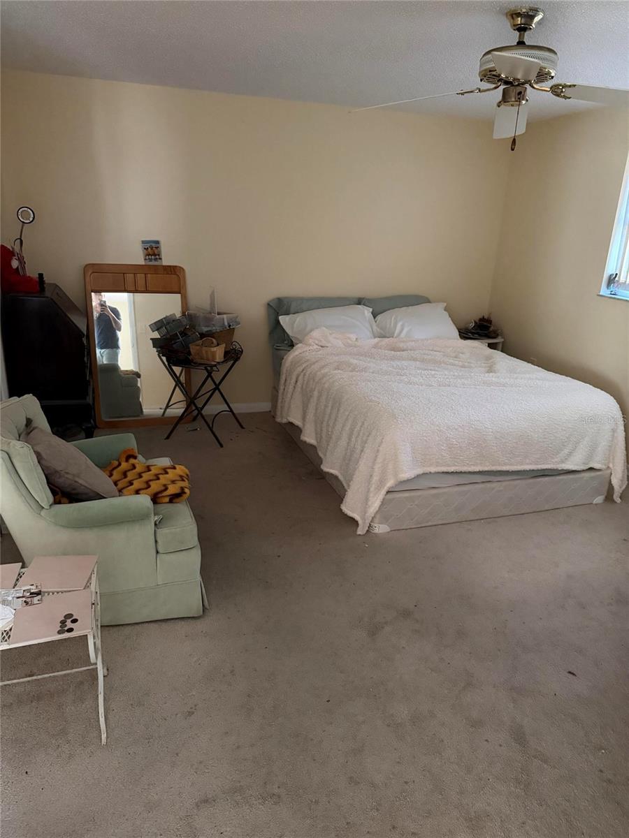 CIRCLE WOODS OF VENICE 2 - Residential