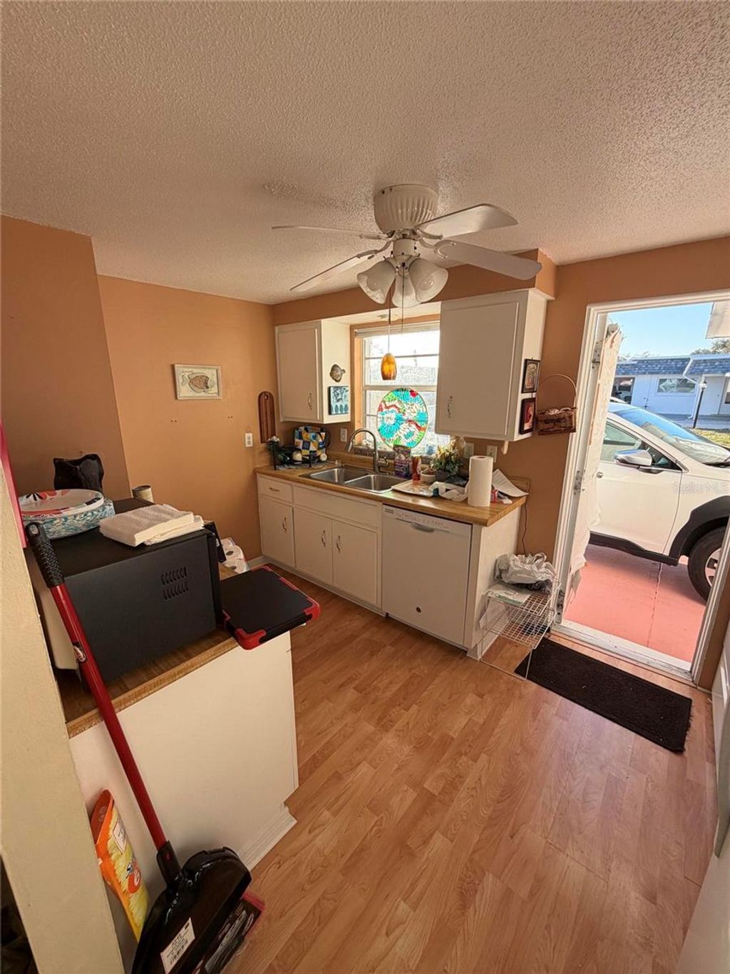 Photo of 662 Circlewood Drive #V4, Venice, FL 34293 (MLS # O6369508)