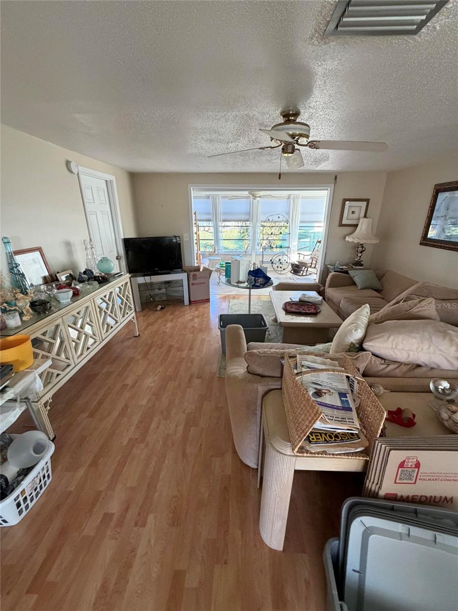 662 CIRCLEWOOD DRIVE V4