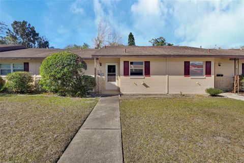 3 VILLA VILLAR COURT 30 DELAND FL 32724