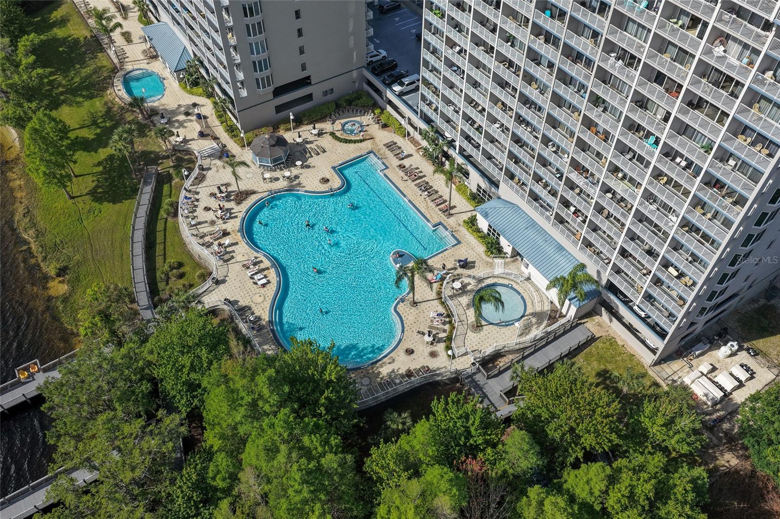 BLUE HERON BEACH RESIDENCE TOWER I - Residential