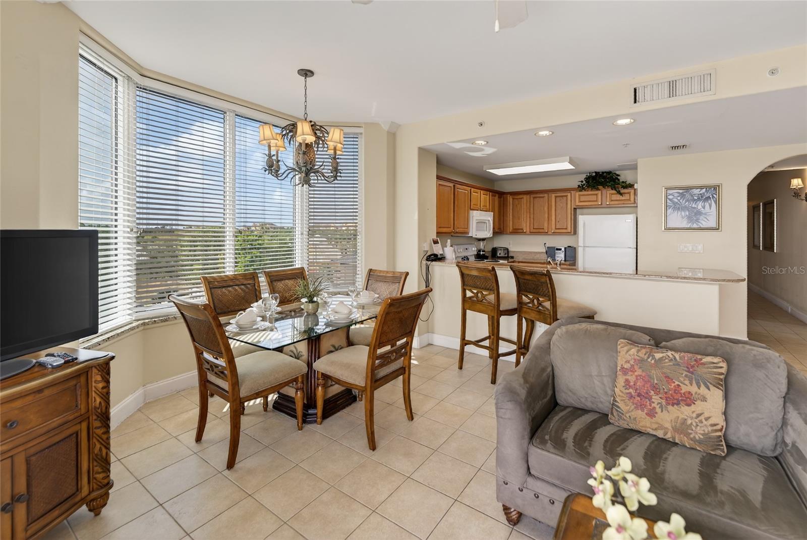 BLUE HERON BEACH RESIDENCE TOWER I - Residential