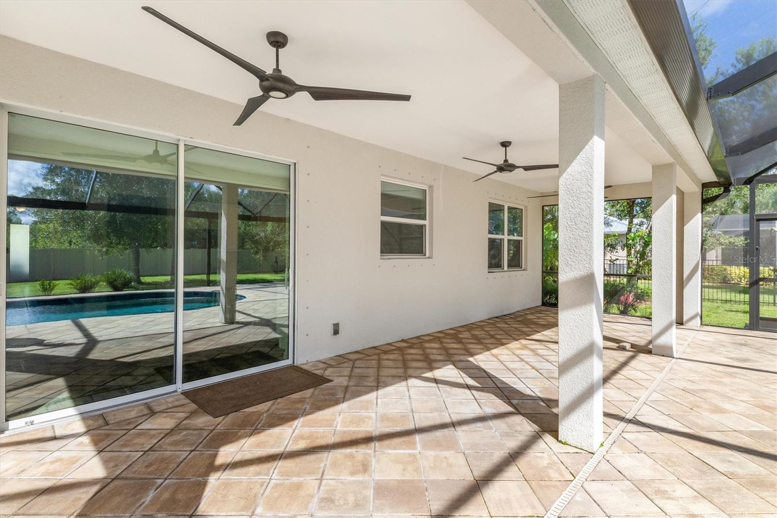 OAK HARBOUR - Residential
