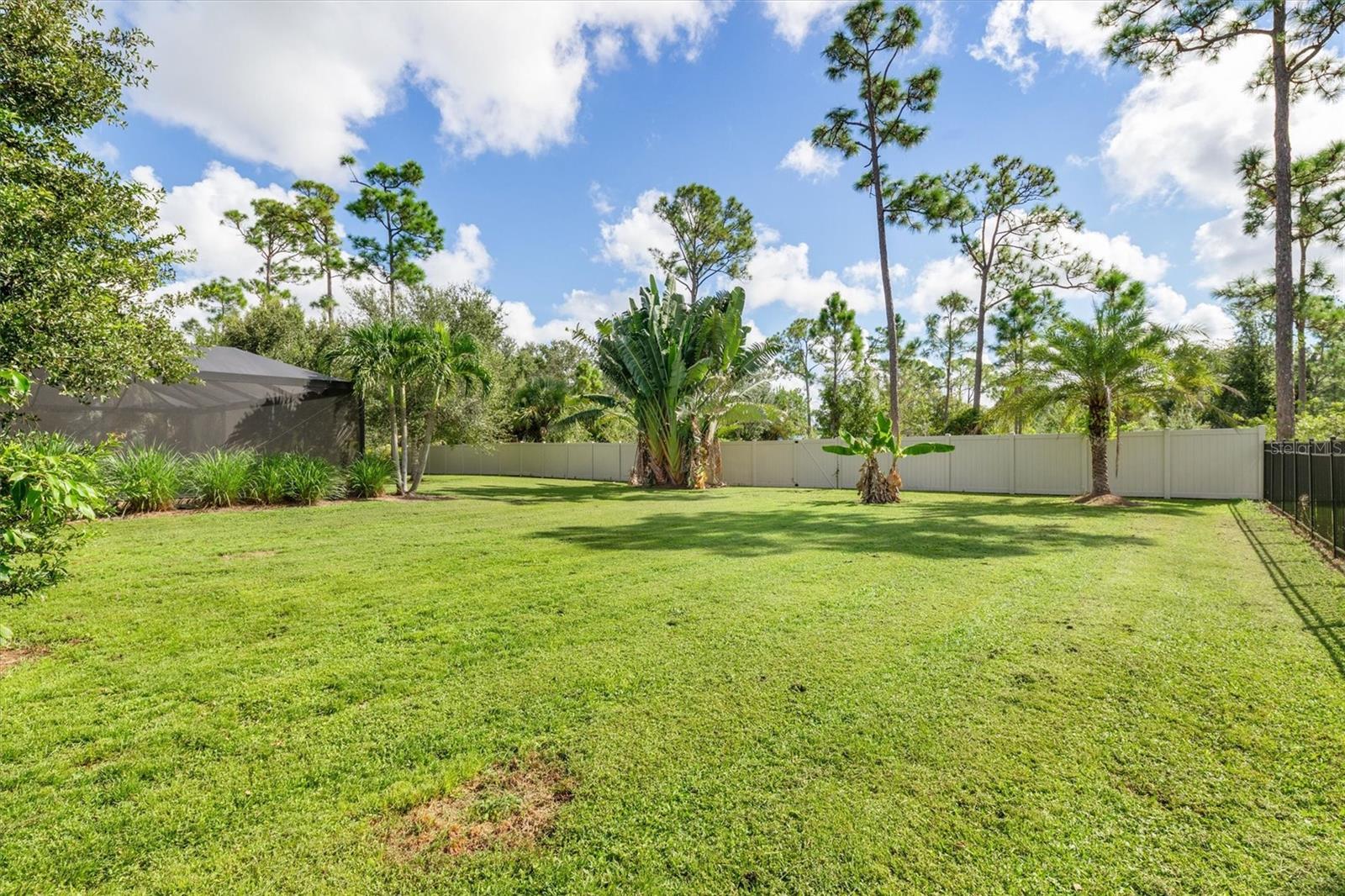 OAK HARBOUR - Residential