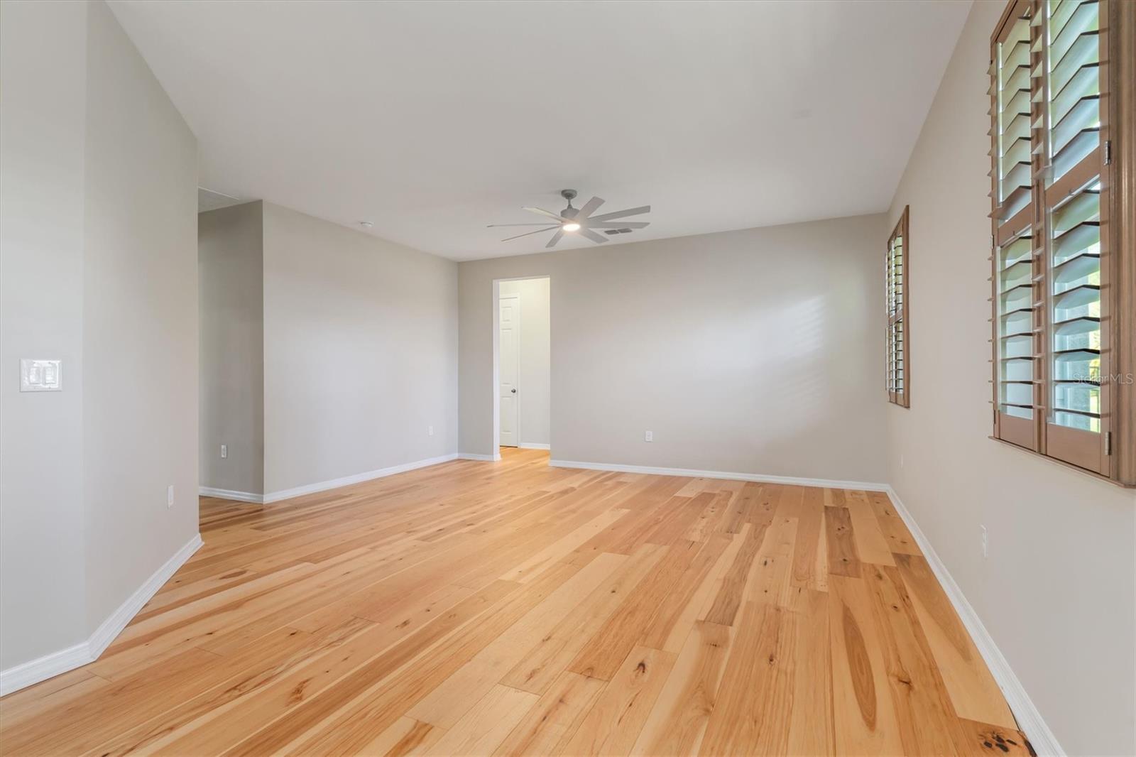 OAK HARBOUR - Residential