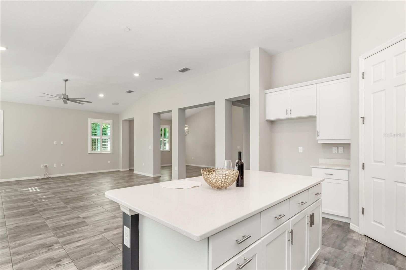 OAK HARBOUR - Residential