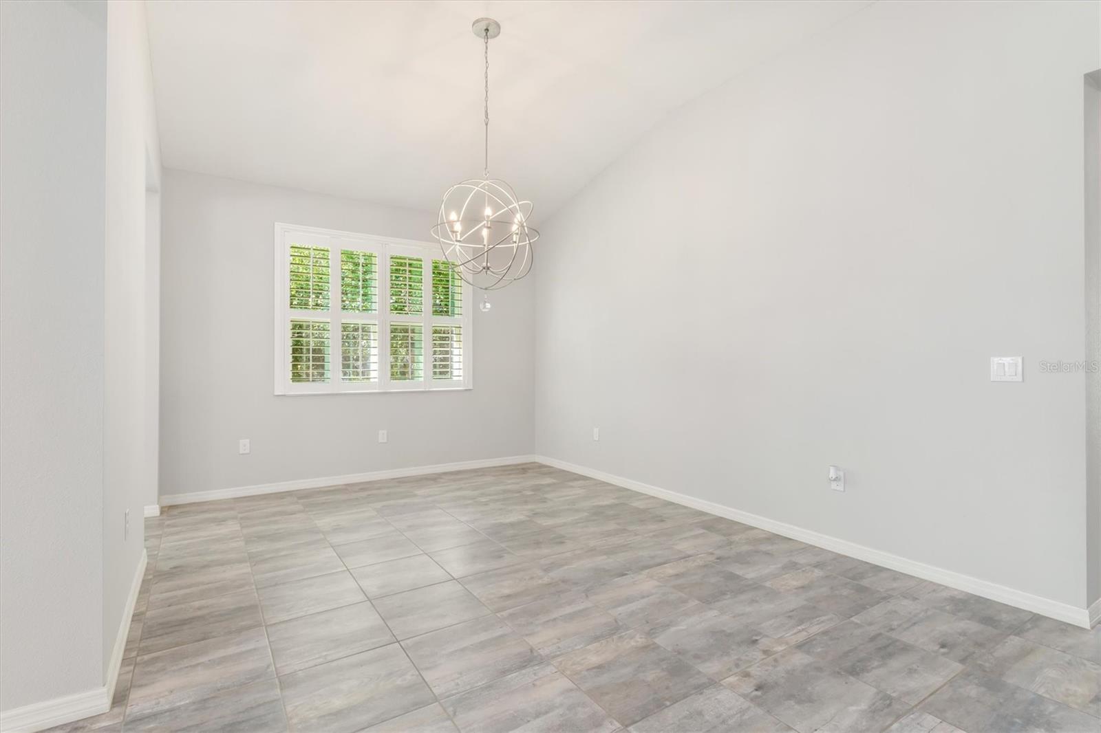OAK HARBOUR - Residential