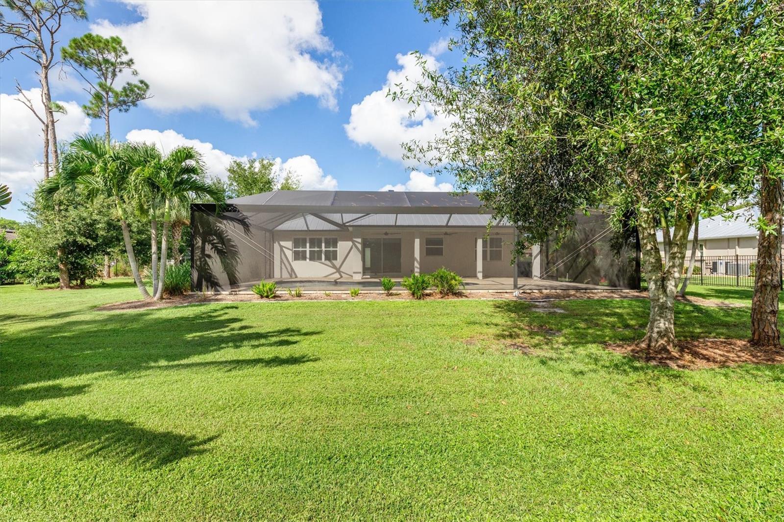 OAK HARBOUR - Residential
