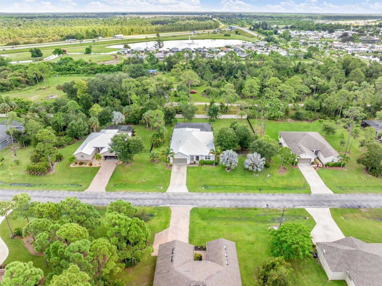 OAK HARBOUR - Residential