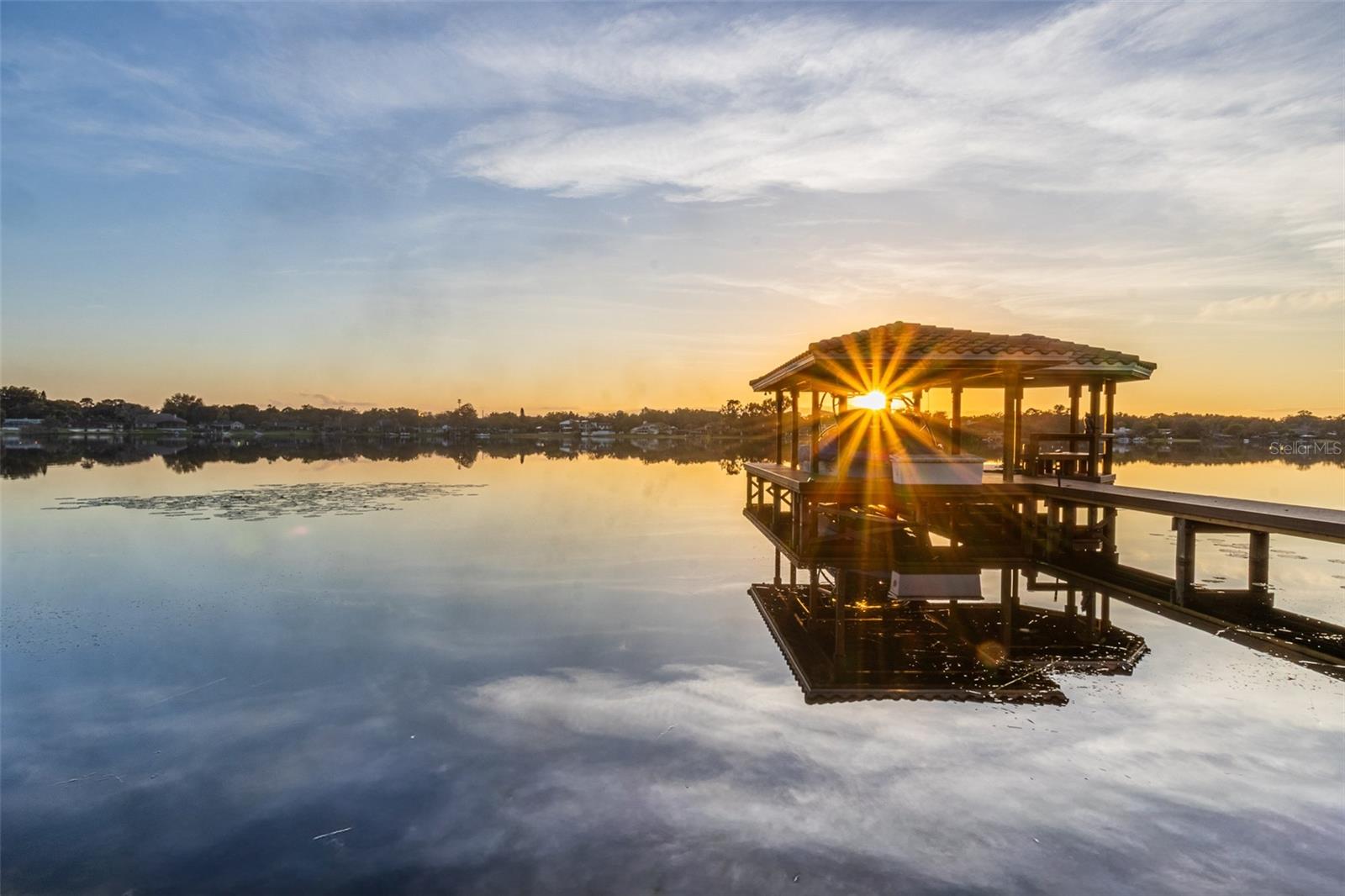 SPRING LAKE POINTE - Residential