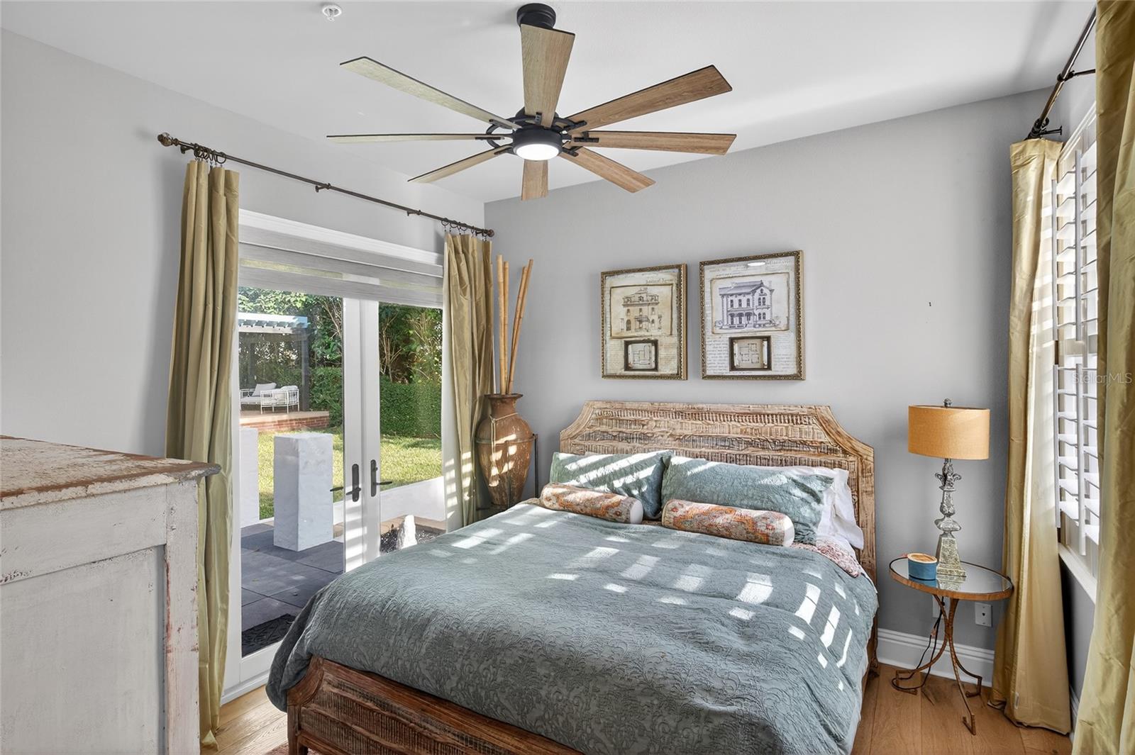 SPRING LAKE POINTE - Residential