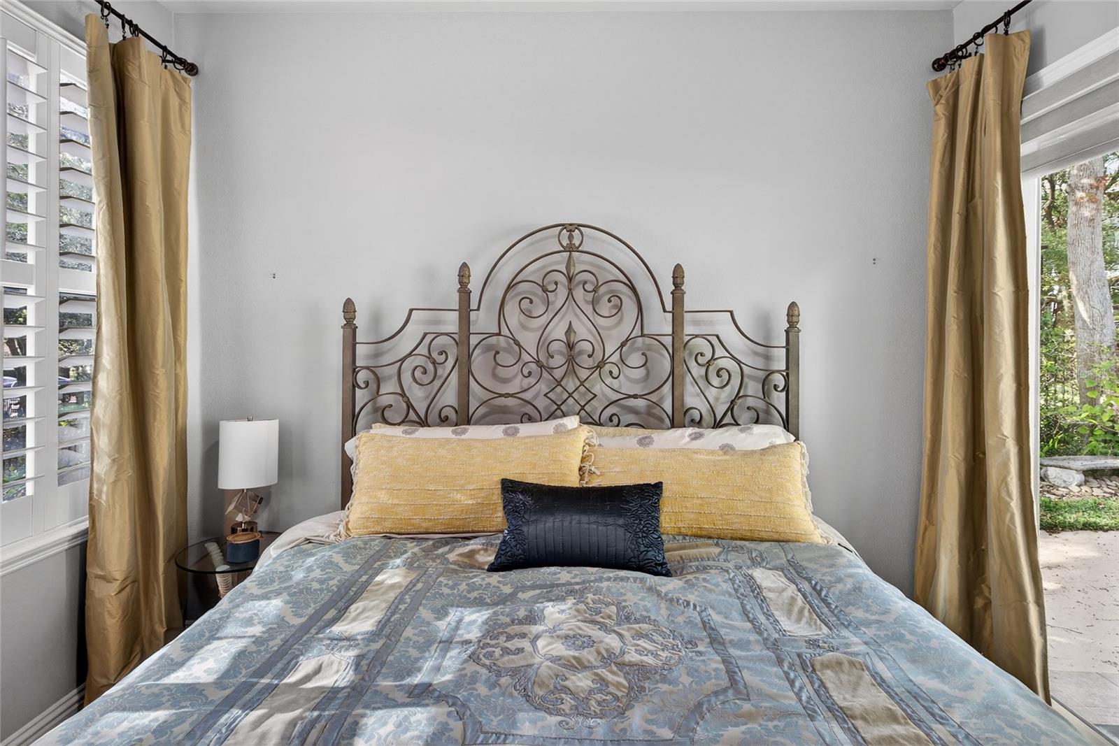 SPRING LAKE POINTE - Residential