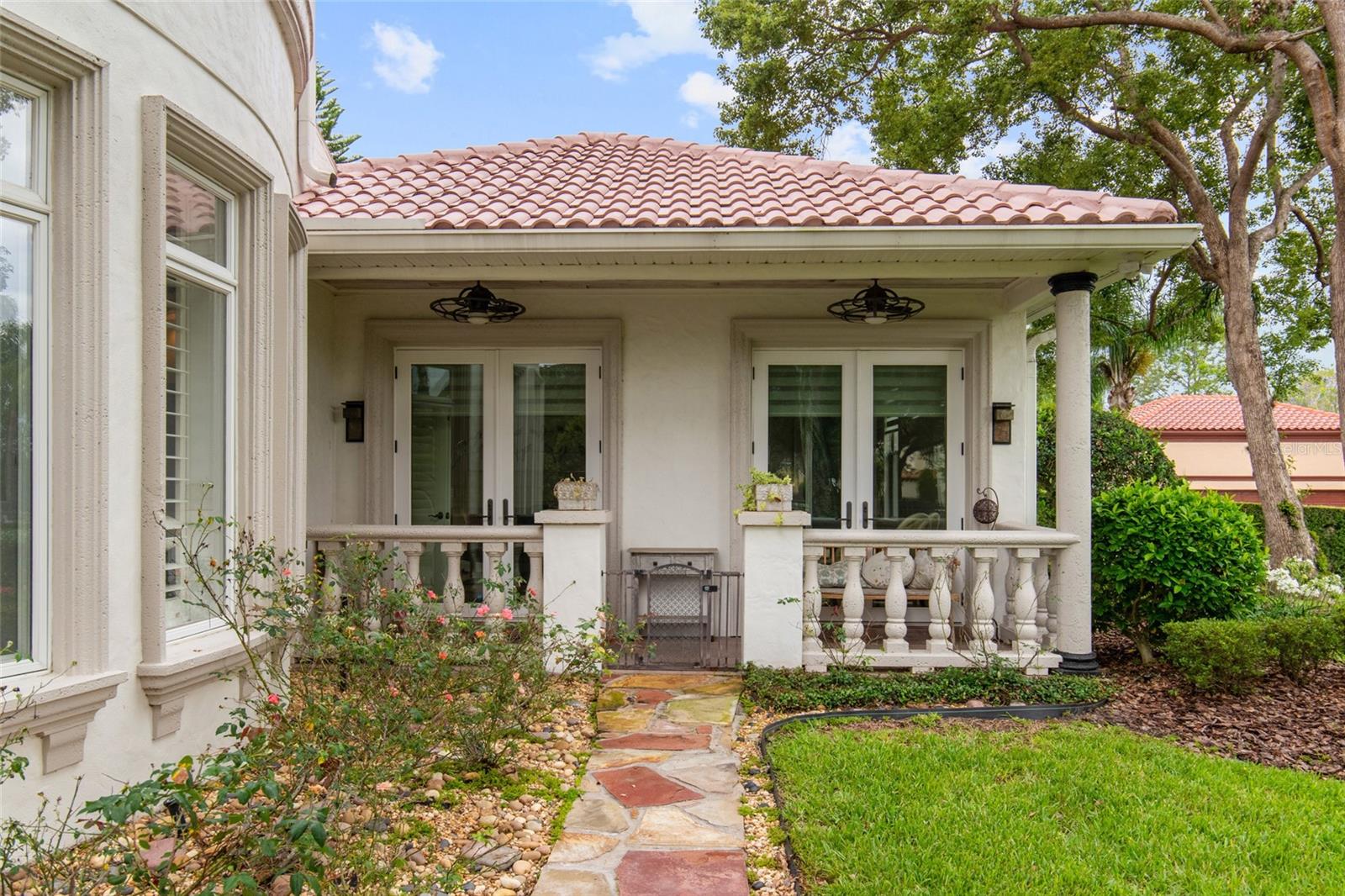 SPRING LAKE POINTE - Residential