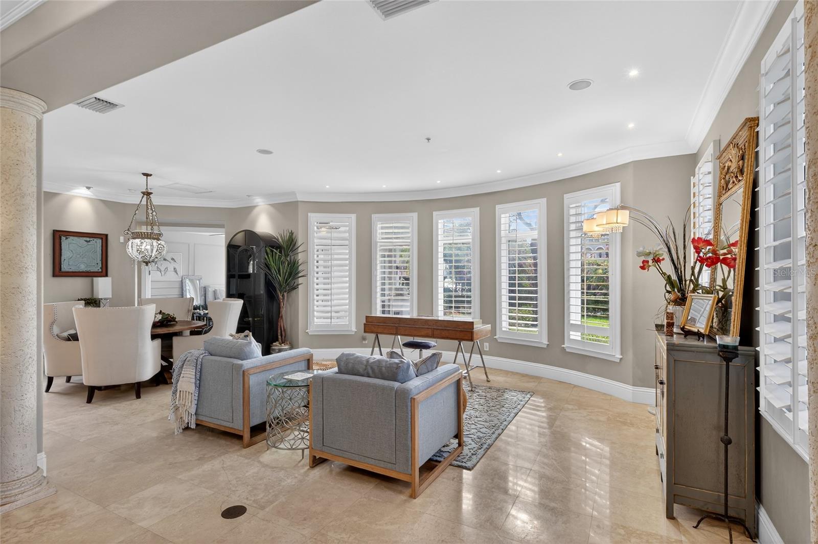 SPRING LAKE POINTE - Residential