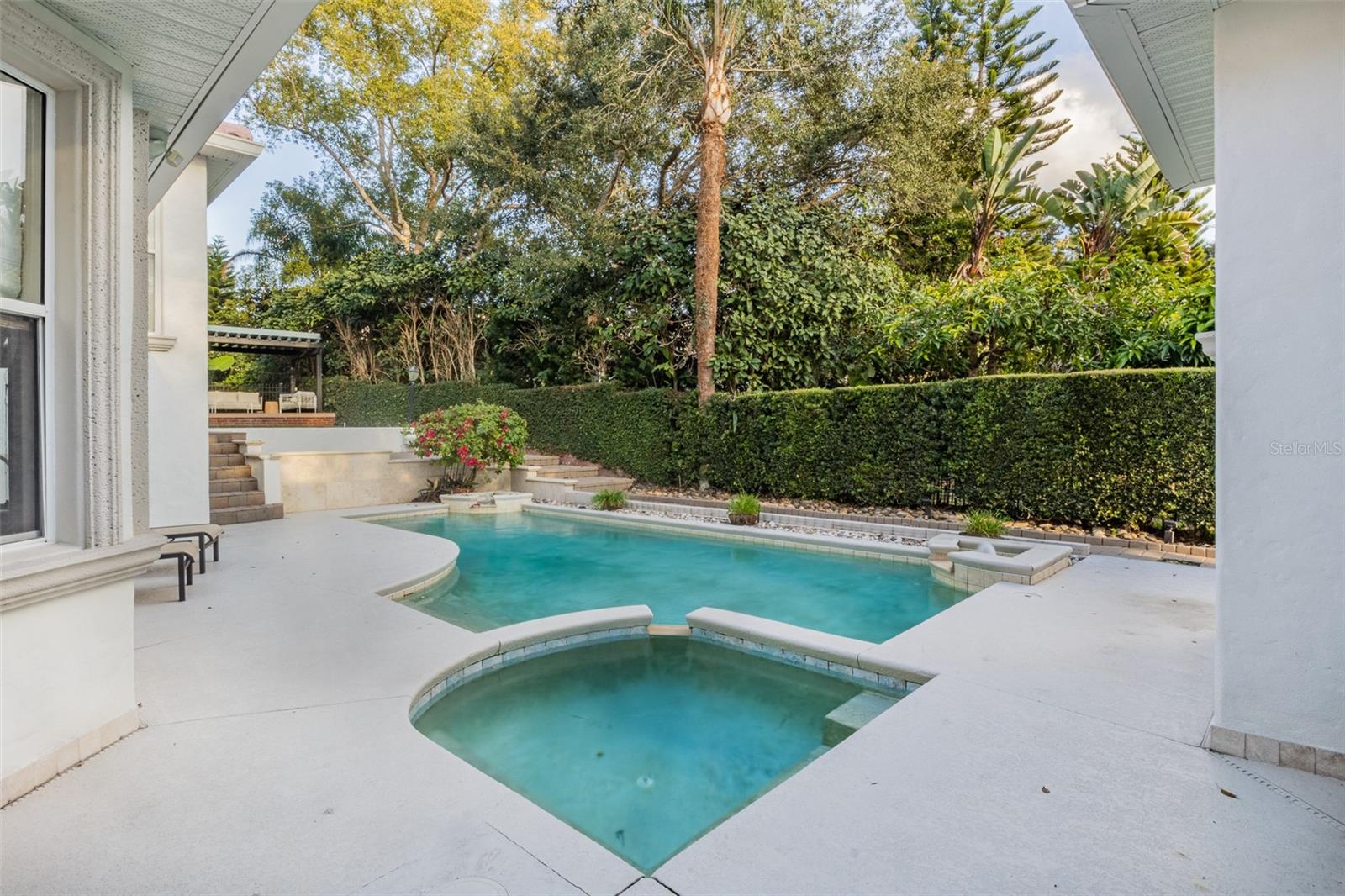 SPRING LAKE POINTE - Residential