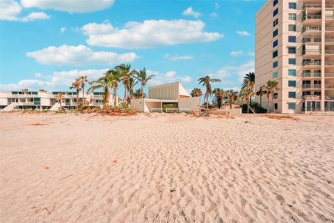 A home in LONGBOAT KEY