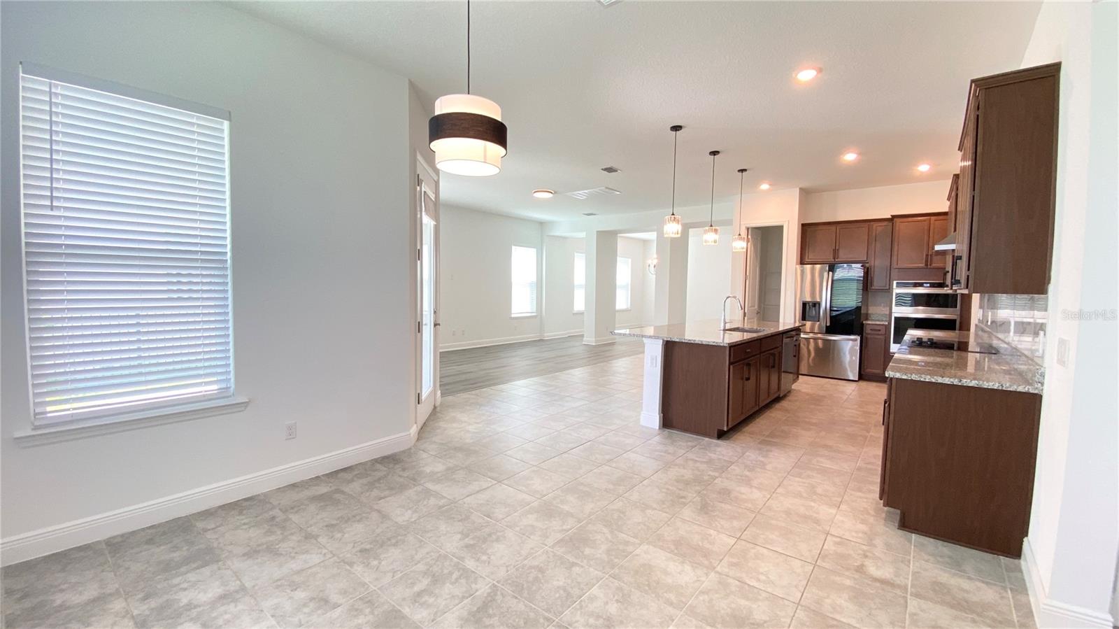 SILVERLEAF RESERVE/HAMLIN PH 2 - Residential Lease