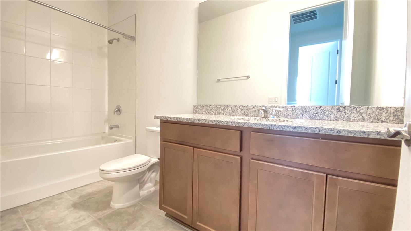 SILVERLEAF RESERVE/HAMLIN PH 2 - Residential Lease