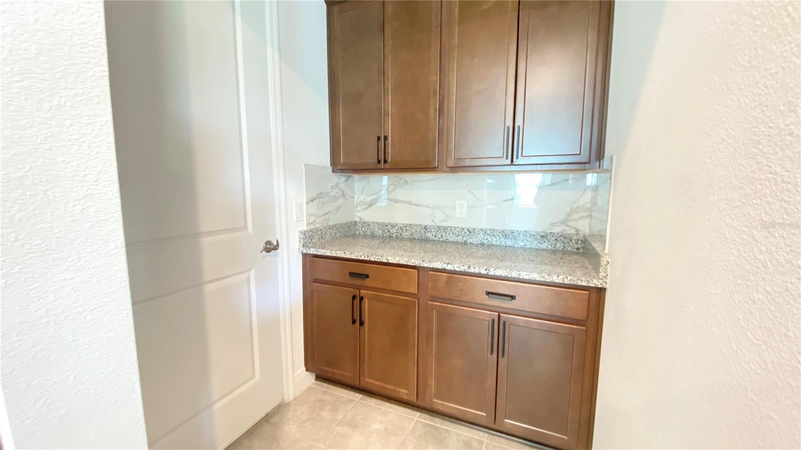 SILVERLEAF RESERVE/HAMLIN PH 2 - Residential Lease