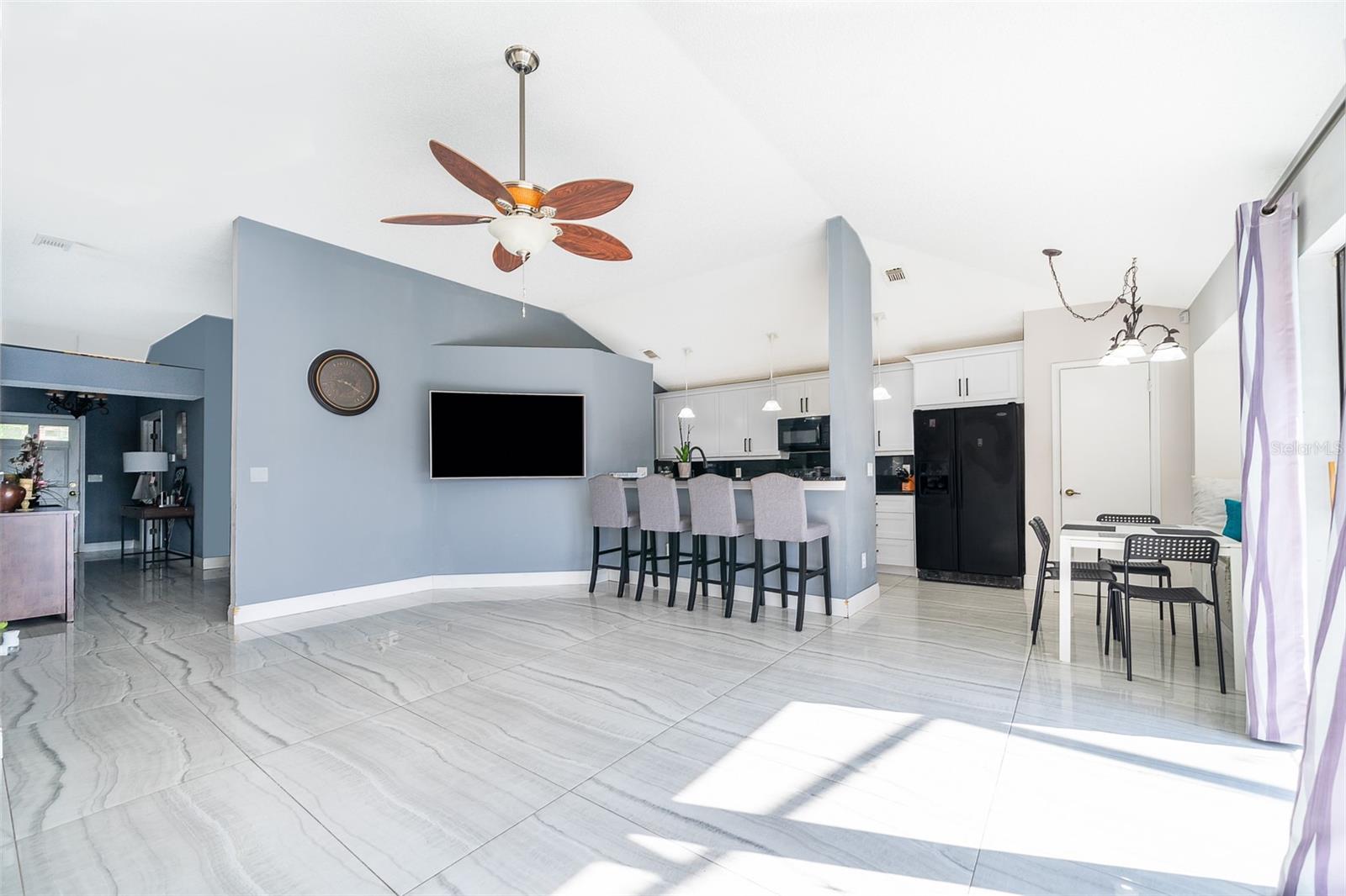 CROSSINGS UNIT 1 LAKEWOOD AT - Residential