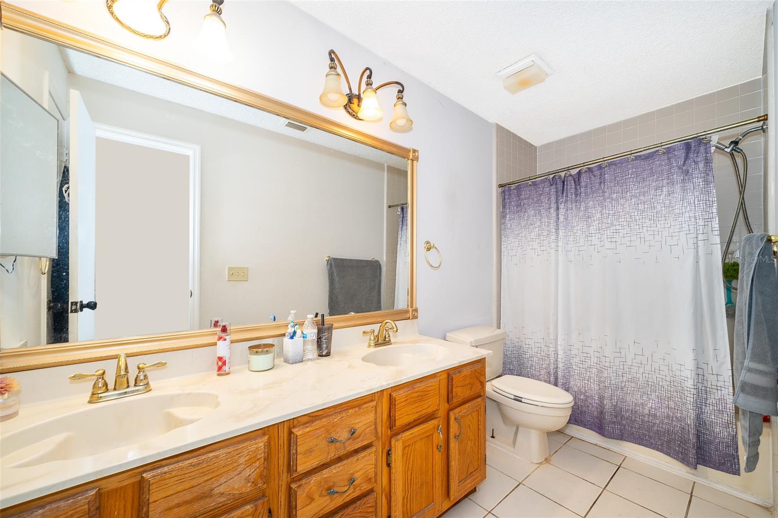 CROSSINGS UNIT 1 LAKEWOOD AT - Residential