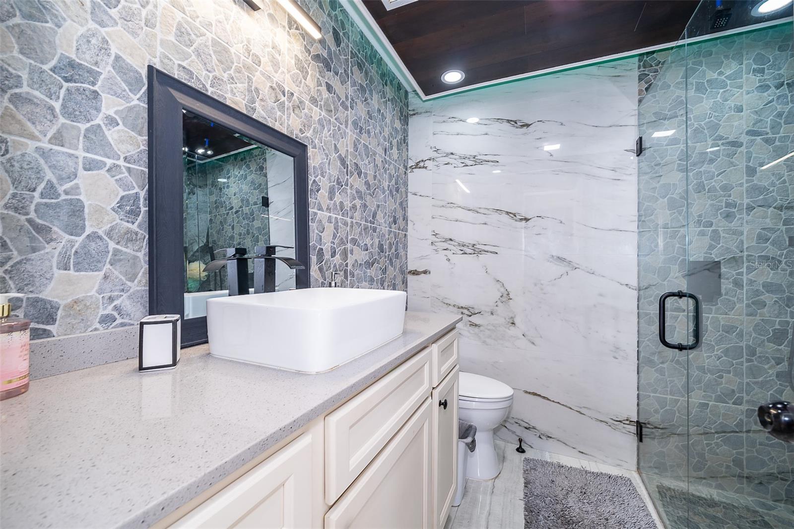 CROSSINGS UNIT 1 LAKEWOOD AT - Residential