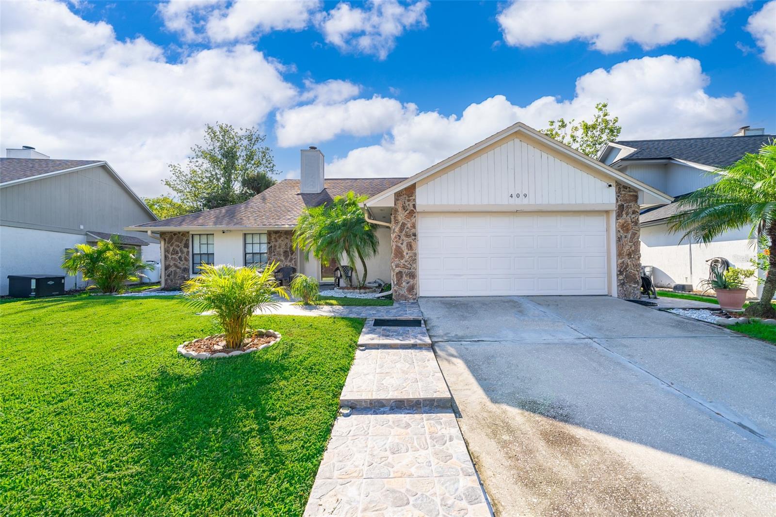 CROSSINGS UNIT 1 LAKEWOOD AT - Residential