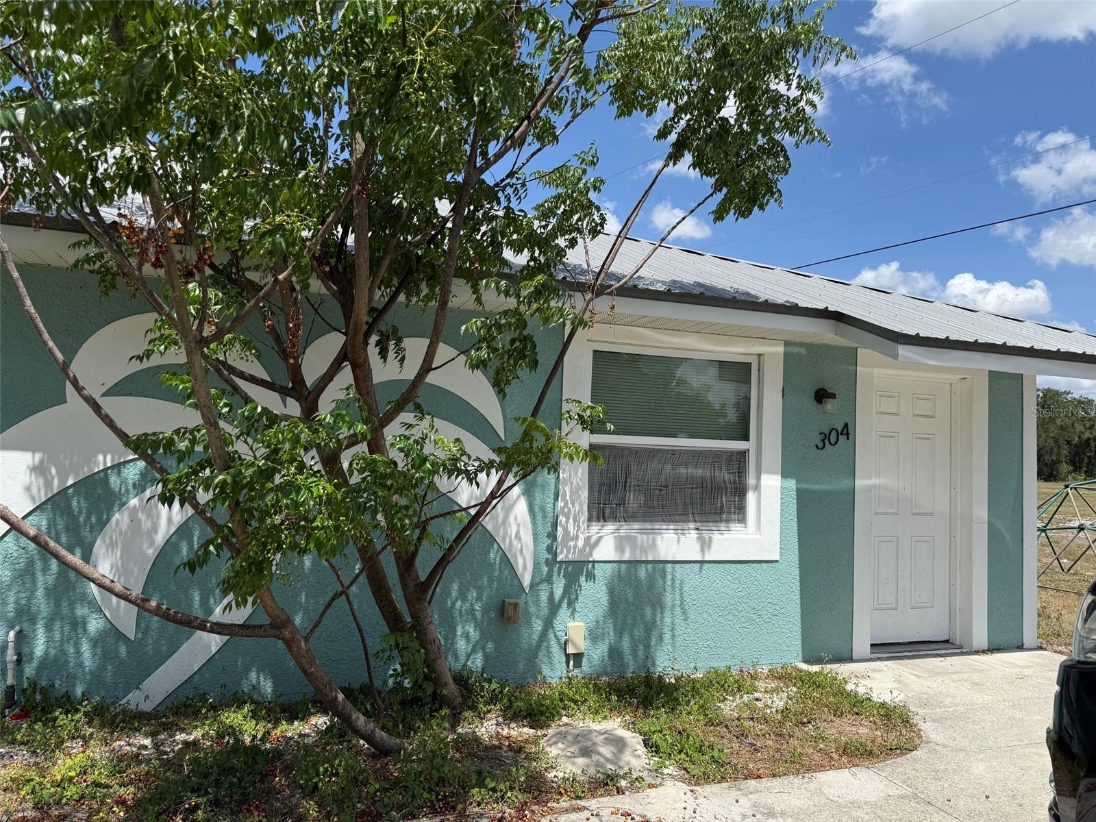 3 Bedroom/2 Bathroom Duplex.
No Pets or Smoking.
First and Security Deposit to move-in.
Credit, Background and Rental History check required for all applicants over the age of 18.
For more information, please contact our office Monday-Friday between 8am-5pm.