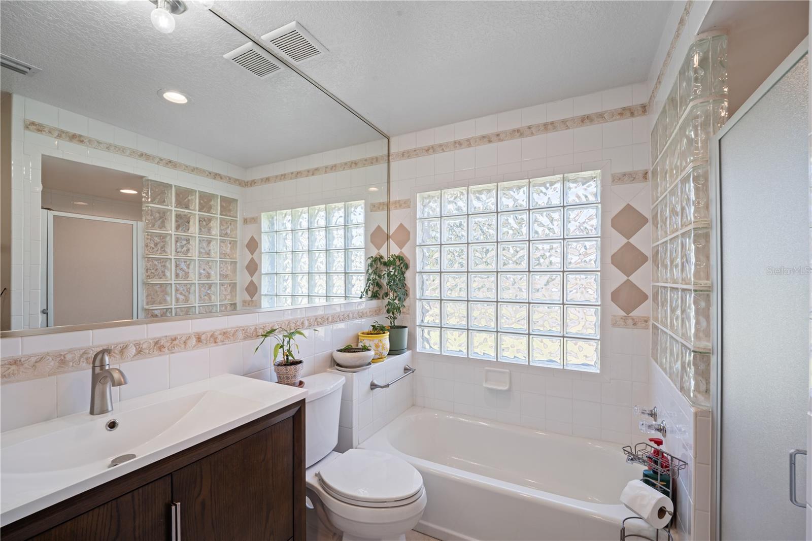 HEATHER OAKS UNIT 2 - Residential