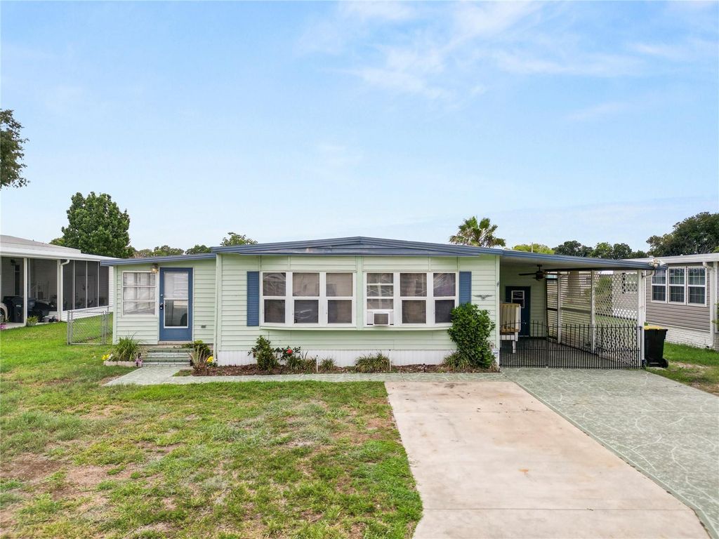 Photo of 1610 Reynolds Road #330, Lakeland, FL 33801 (MLS # L4962593)