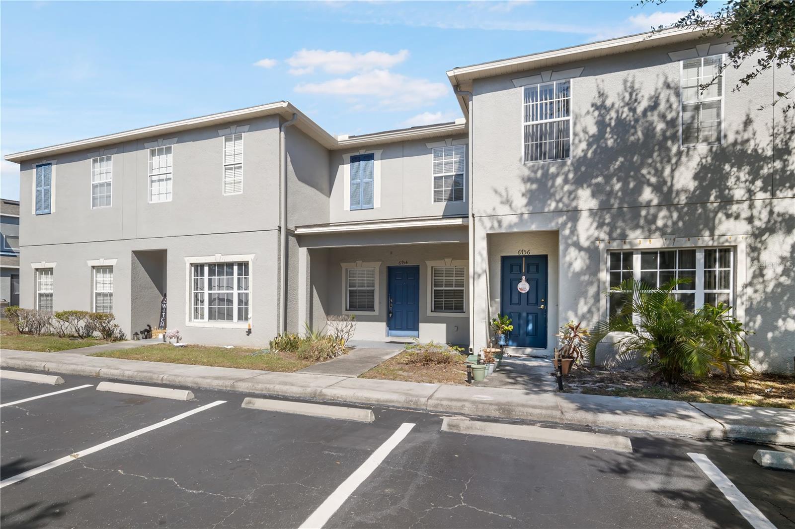 KINGS LAKE TOWNHOMES - Residential Lease