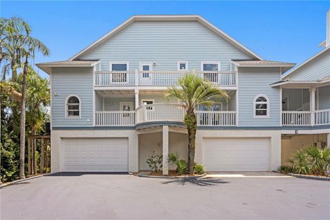 A home in PALM HARBOR