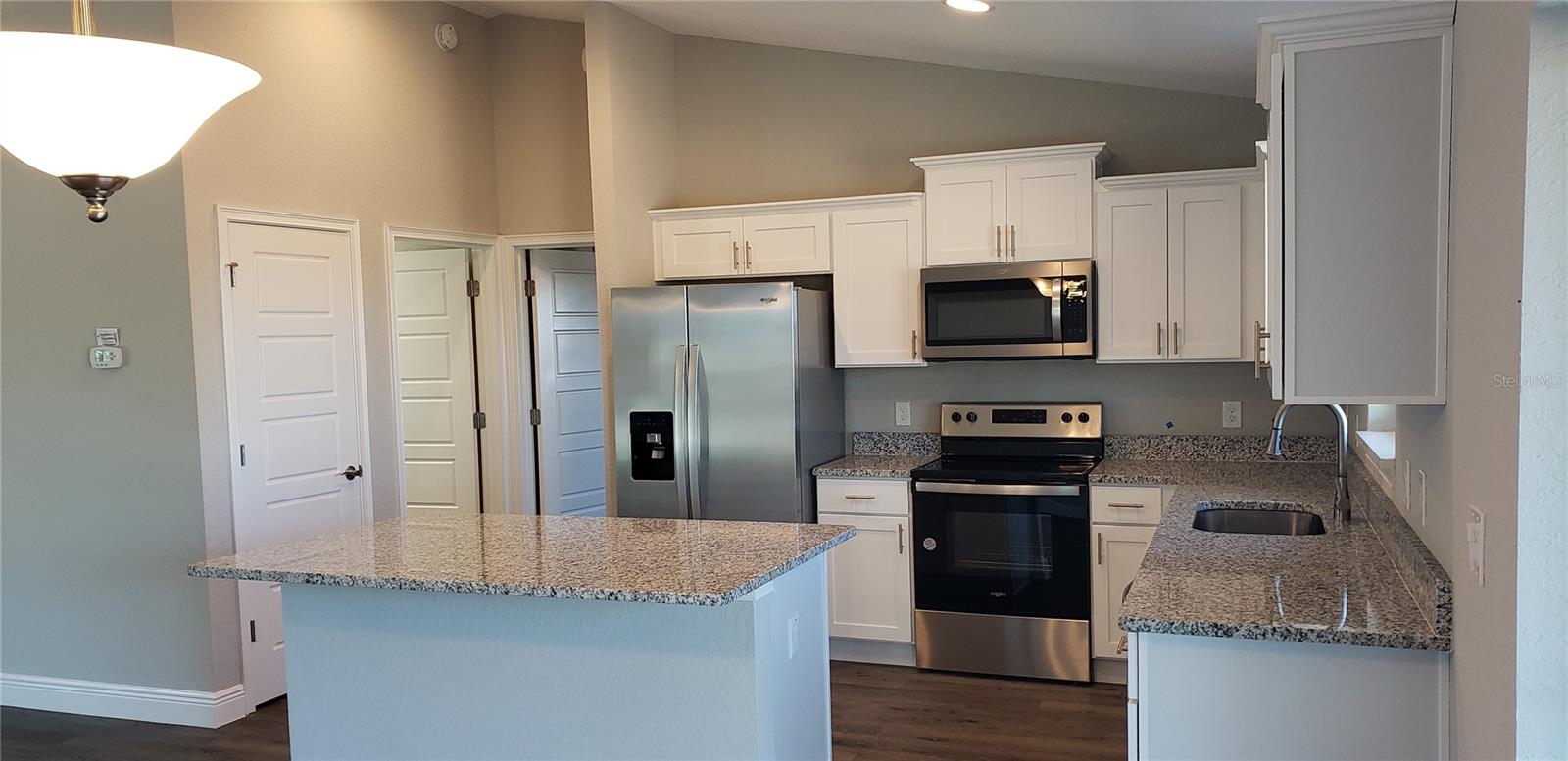 SILVER SPGS SHORES UN 12 - Residential Lease