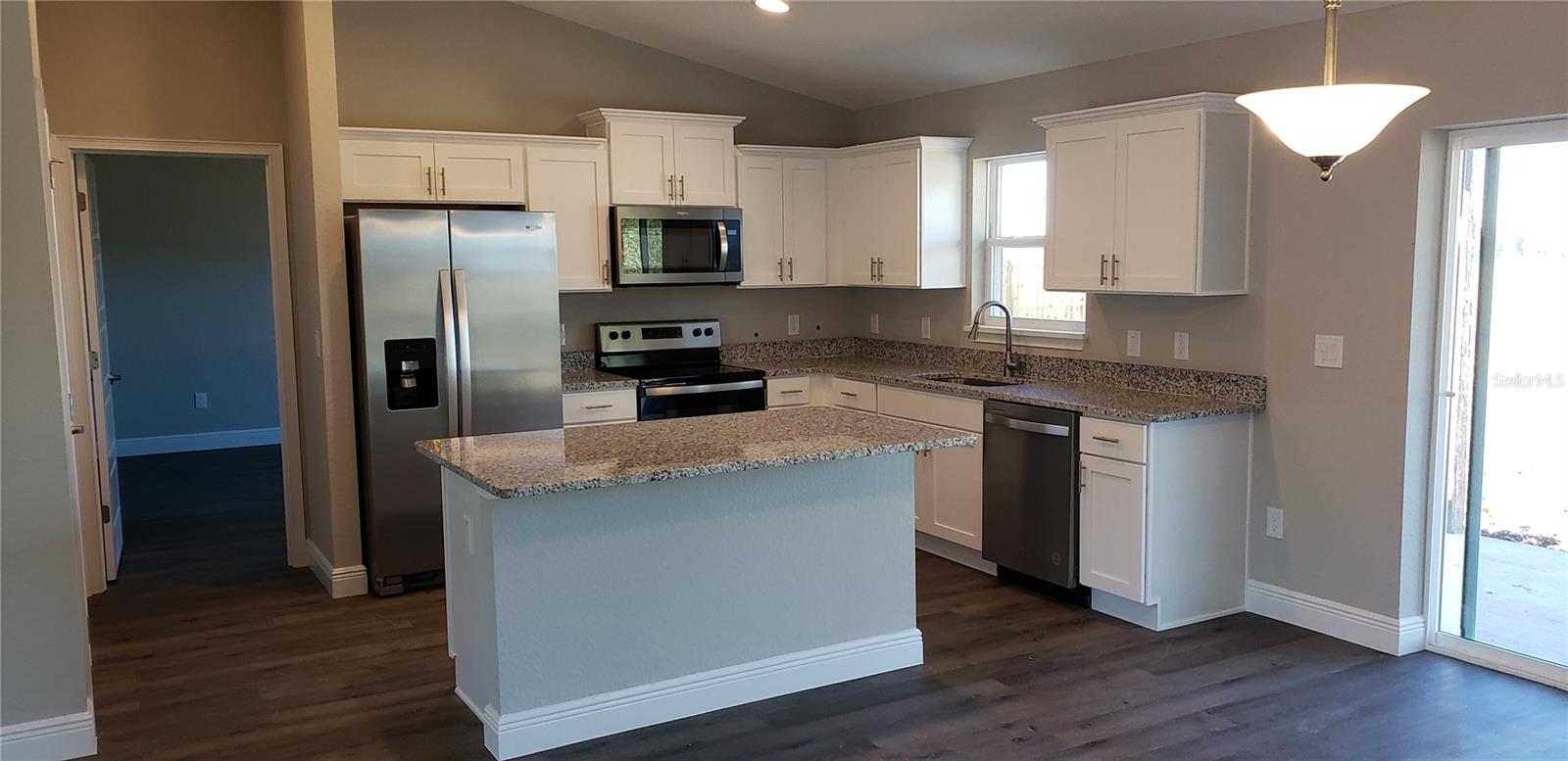 SILVER SPGS SHORES UN 12 - Residential Lease