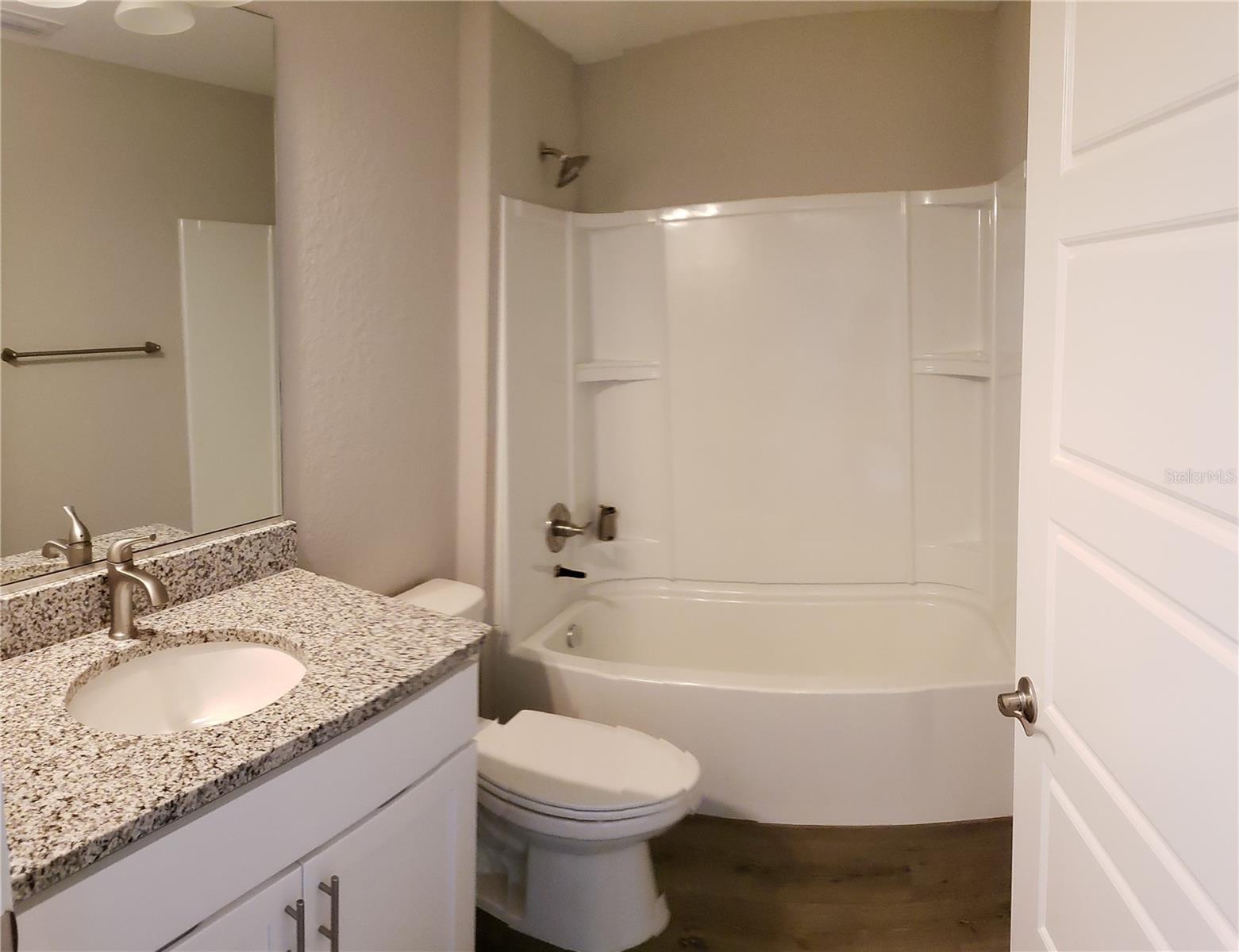 SILVER SPGS SHORES UN 12 - Residential Lease