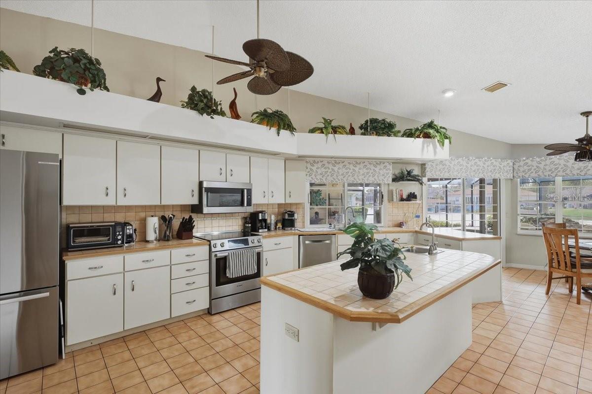 5 CHERRYTREE COURT