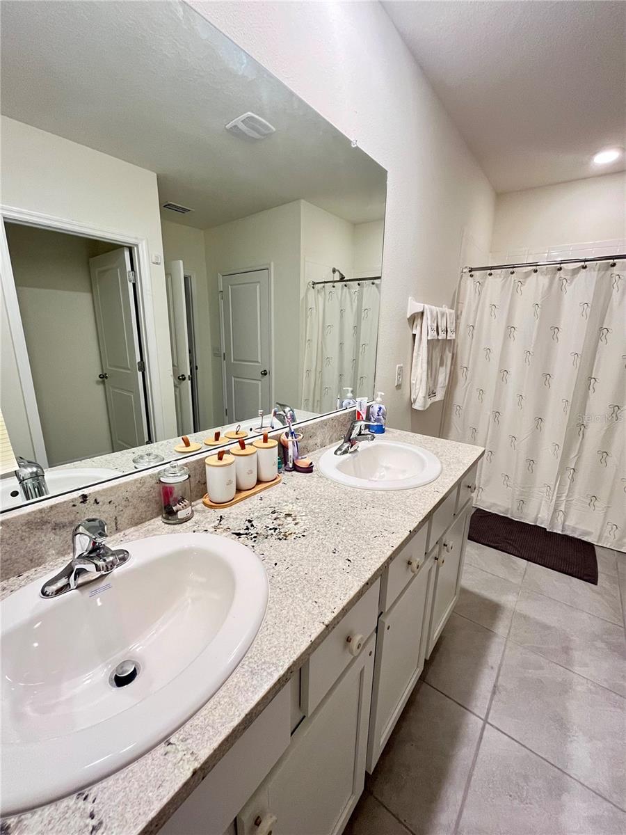 FOREST BROOKE PH 4B - Residential Lease