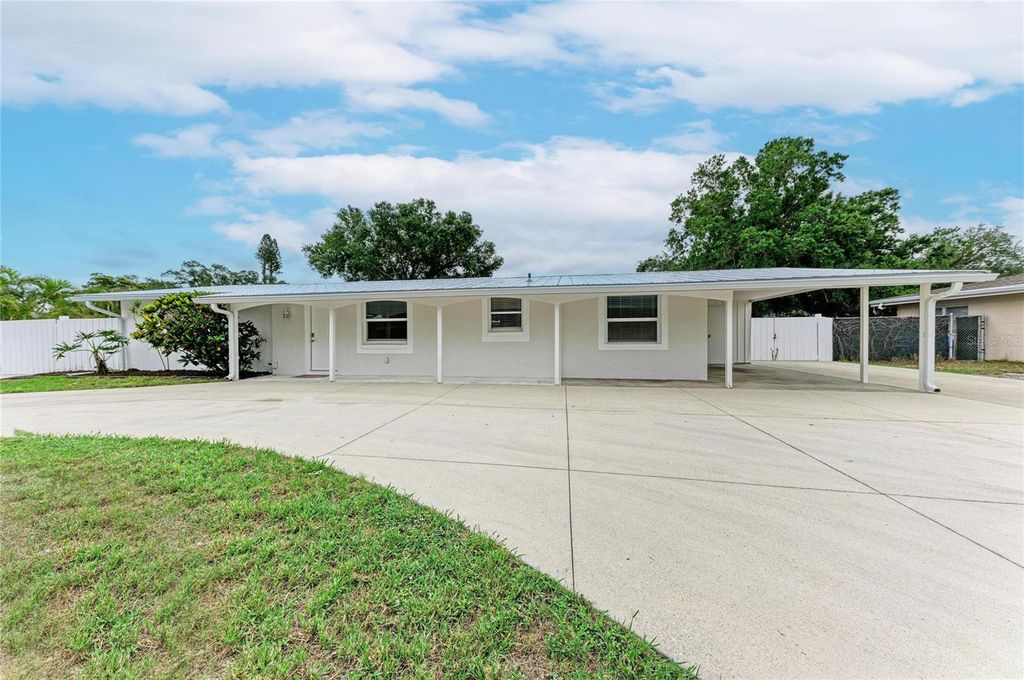 Photo of 2714 Datura Street, Sarasota, FL 34239 (MLS # N6144604)