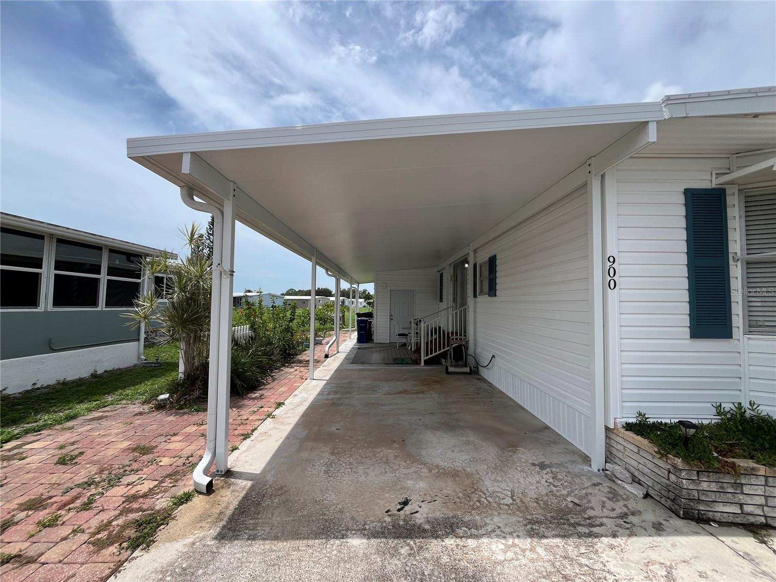 900 JOLANDA CIRCLE