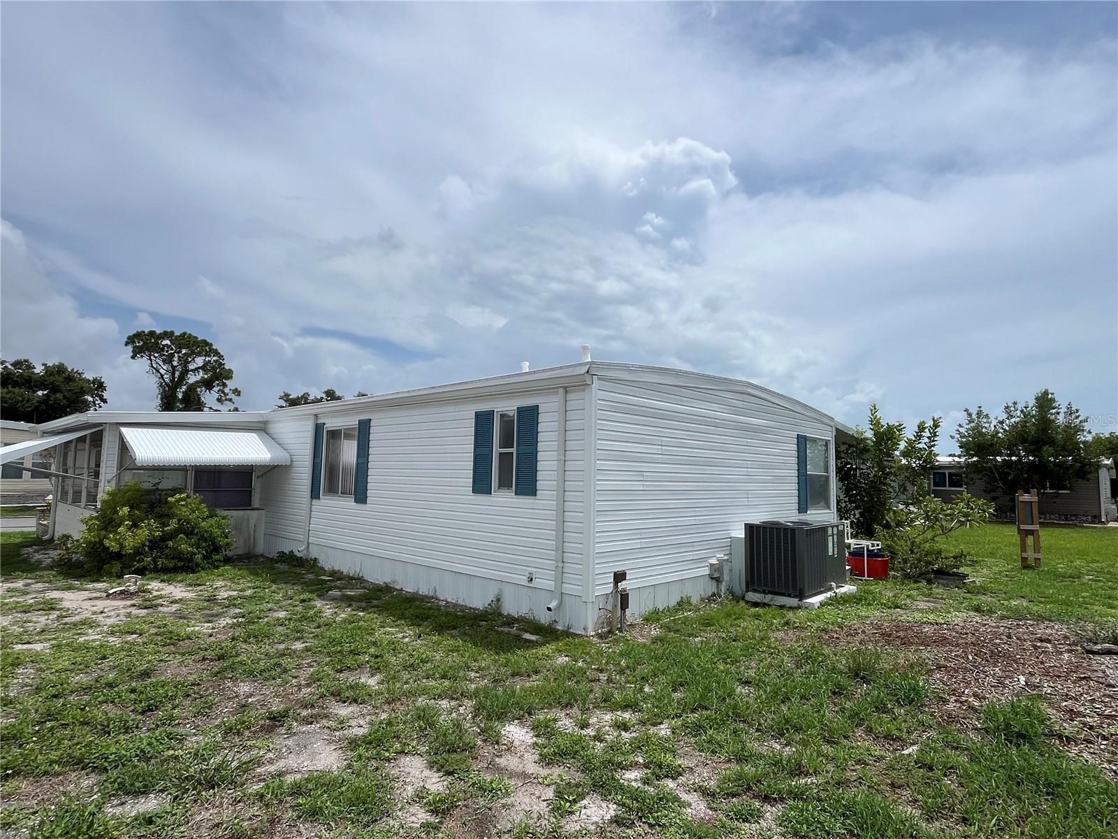 900 JOLANDA CIRCLE