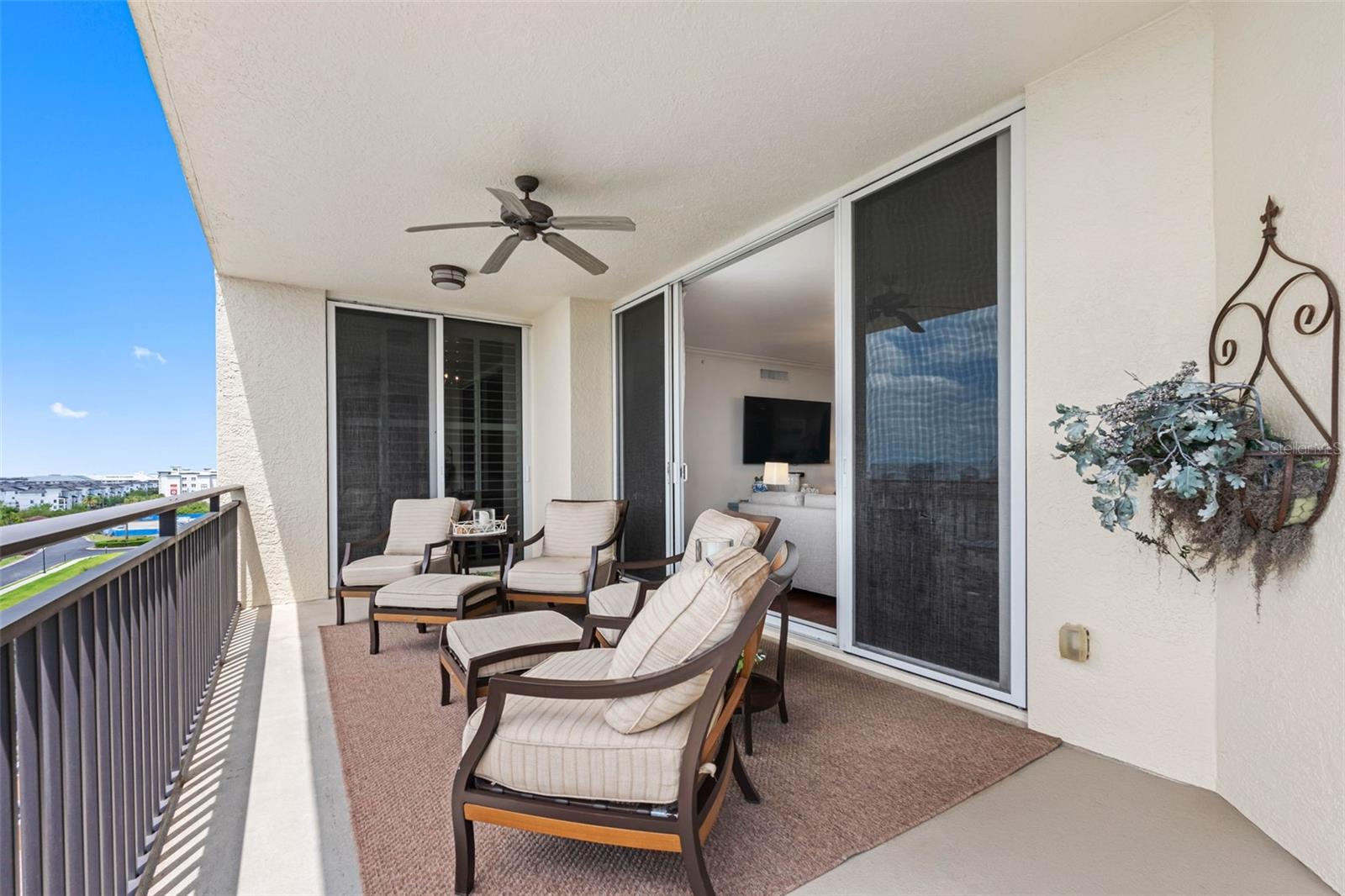 CASTILLO AT WESTSHORE YACHT CL - Residential